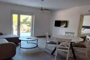 Apartmani Aki 1, Bar