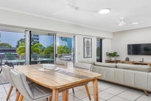 Two-Bedroom Apartment in Centre, Cairns