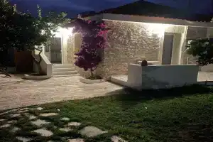 Mediterranean house, Skala Sotiros