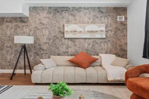 2BR SLC Gem Steps from City Creek Apartments, Salt Lake City