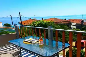 Bohemian Studio, Afitos