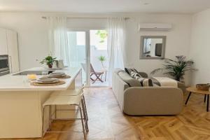 Casa Bella Suites - A stunning new entire apartment in an central location, Close to the beach, La Cala de Mijas