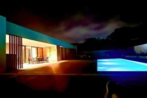 Villa moderna piscina balinesa cerca de la Playa, Sancti Petri