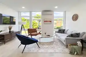 Amazing Rooftop View in heart of - Townhome with WiFi, AC Guest house, Seattle