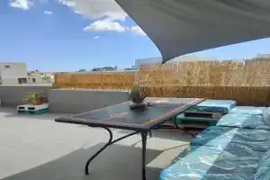 Private Rooms in a Penthouse in Malta between Capital of Valletta and St Julians nightlife, San Gwann