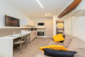 Chiara House 36, Torino