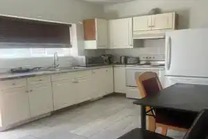 three bedroom near uvic, Victoria