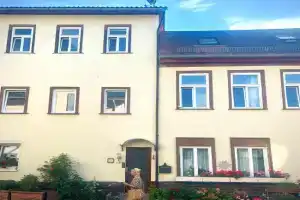 2-Zimmer-Wohnung nur 20 Minuten bis Frankfurt Zentrum Apartments, Frankfurt am Main