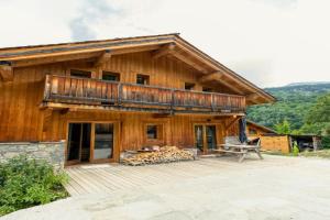 Chalet Achillée 5 Bedrooms, Meribel