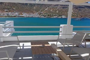 Αντώνης και Γεωργία Ζερβού Hotel, Kamarai