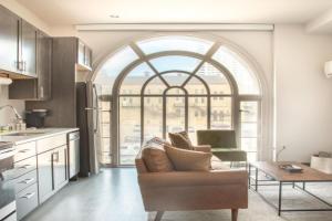 Deer District Studio Apt - One Block from Fiserv & Baird, Milwaukee