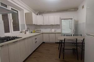Apartamenti na Ploshchi Filarmoniyi, Chernovtsy