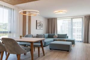 Luxury Ap Blanka - Pool & Panorama in Azur Apartments, Saints Constantine and Helena