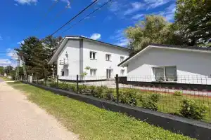 Azur Dream by the Lake Guest house, Szantod
