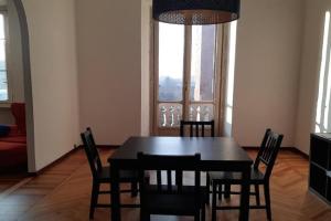 a Casa di Sami in estate, Torino