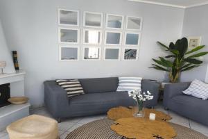 Sunny house 70 meters from the beach, Hanioti