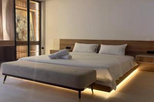 COMFORT RooM, Tangier
