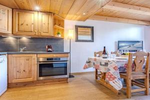 Cozy Mountain Apartment - Ski-In Ski-Out Access, Balcony & Parking - Résidence Le Silveralp, Val Thorens