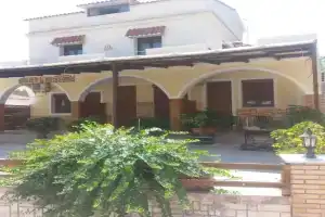 Alykes 4 Seasons Apartments, Alykes