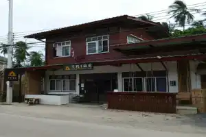 TRIBE by Aforetime Hostel, Taling Ngam Beach