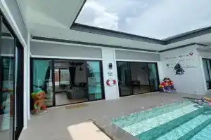 Fedora Moon Pool Villa, Khanom