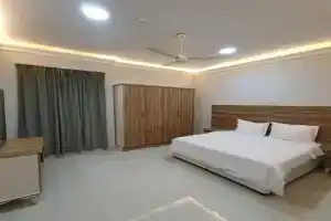 اجنحه اسوار للشقق الفندقيه Apart-hotel, Salalah