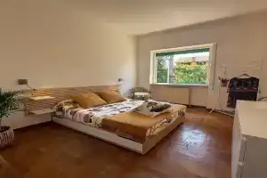 Casa rinnovata con aria condizionata, 500 m dal lungomare, Viareggio