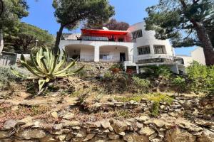 Chalet Costa Canyelles, Roses