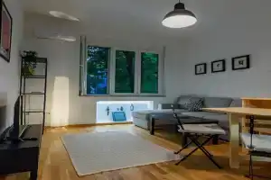 Studio 44, Belgrade