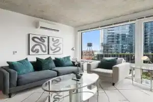 High-Rise 4BR w Views Comfort & Space Hotel, Chicago
