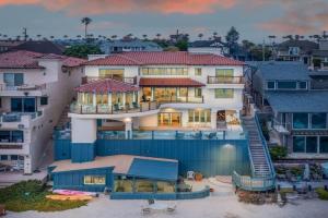4 Bedroom With Pool, Carlsbad