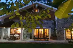 VILLa ENRIETTe - Panoramic Mountain Retreat in Pano, Cyprus, Platres