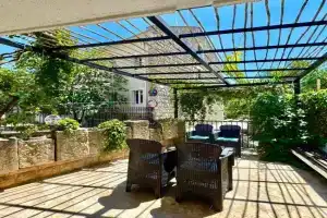 Beachfront Holiday Home, Rafailovici