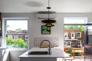 Appartement cozy et lumineux avec parking Apartments, Montreal