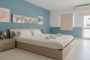 Lovely 1BR Apt Near Gzira Promenade with Wifi & AC by 360 Estates Apartments, St Julians