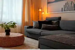 Fewo Sweethome - zentral gelegen in ruhiger Seitenstraße, inklusive Parkplatz und 2 Min Fußweg zur Schlosskirche Apartments, Lutherstadt Wittenberg