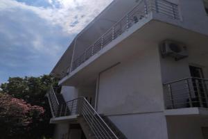 Apartman V,P, Sutomore