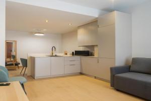 New and bright Triana Niebla Apartment in, Seville