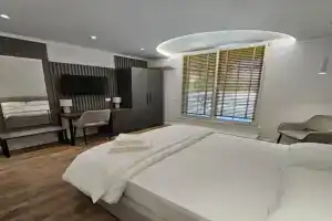 TRE'S BLISS City Heart Villa!!!, Durres