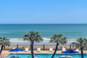 Stylish Studio Ocean View, Daytona Beach