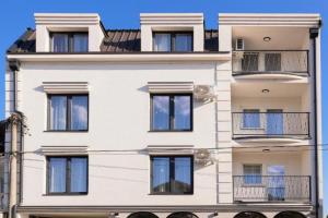 I&I Apartments Lux, Kraguyevats