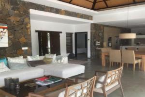 Villa RayHan, Pereybere