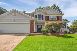 Updated University Area Home with Hot Tub Near Your Perfect Retreat Guest house, Charlotte