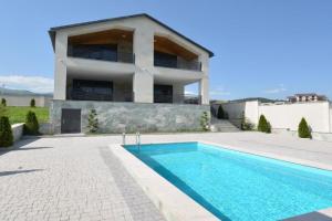Dilijan Aqualin Villa - Heated pool, sauna and panoramic views, Dilijan