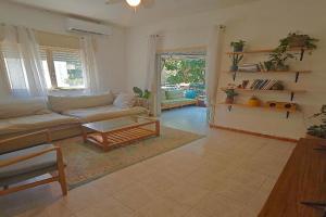 דירה מדהימה במרכז Apartments, Bnei Brak