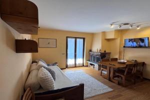 066 Grazioso Bilocale, Apartments, Carisolo
