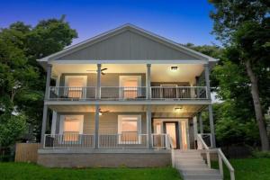 Brand-New 4BR - Unique Design Near Downtown Indy home Guest house, Indianapolis