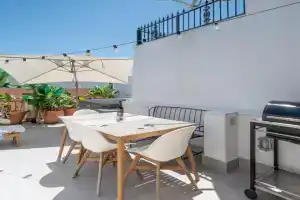 Charming Seaside Home with Jacuzzi & Terrace Guest house, Malaga