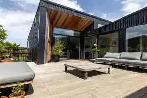 Elevated architectural home with stunning sea views Villa, Dunedin
