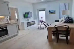 Newly Refurbed 1BD Cottage in Prime Location, Dublin